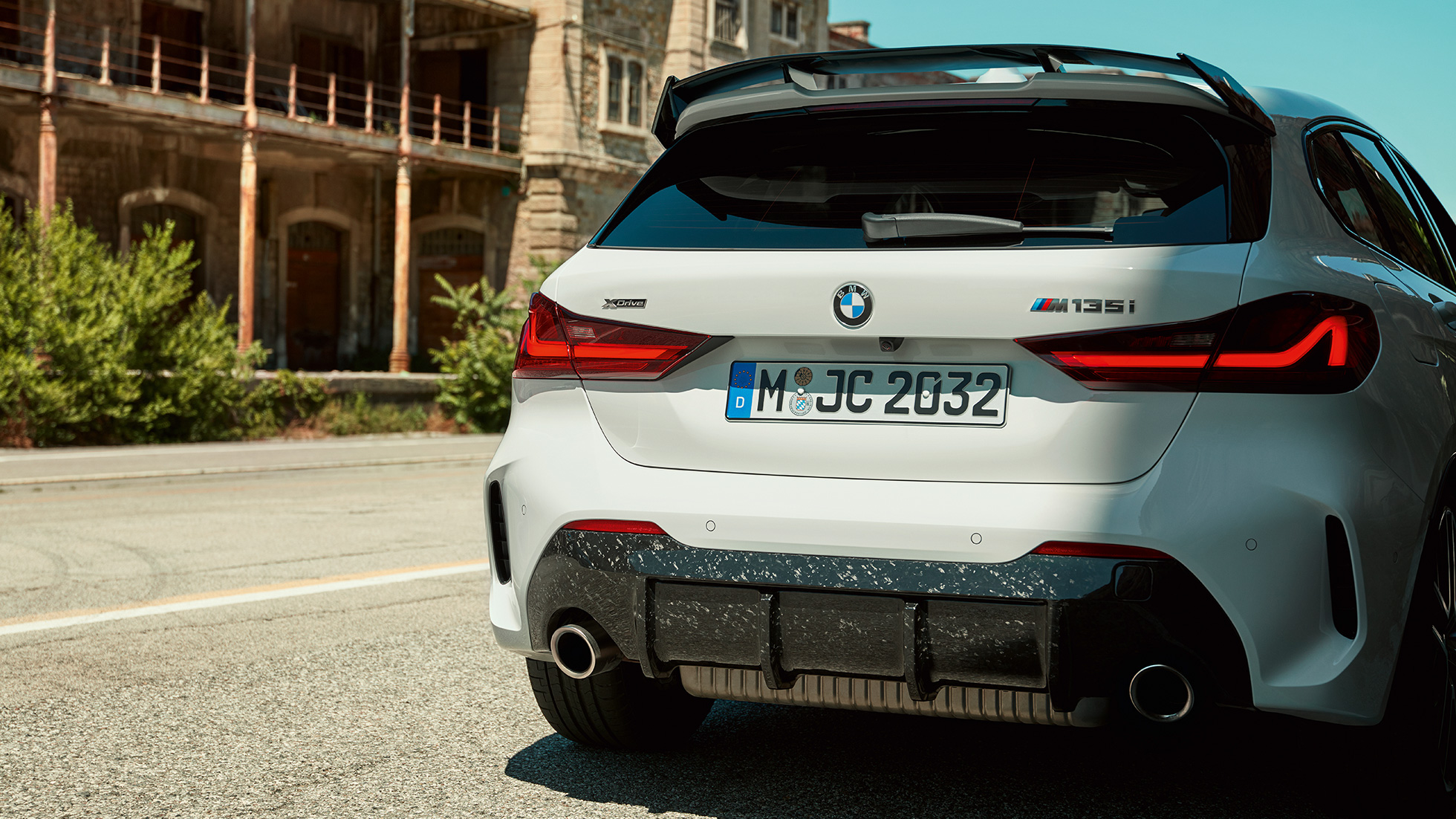 BMW 1. sērija, BMW M135i xDrive, F40, M Performance BMW 1. sērija, BMW M135i xDrive, F40, M Performance, aizmugures skats