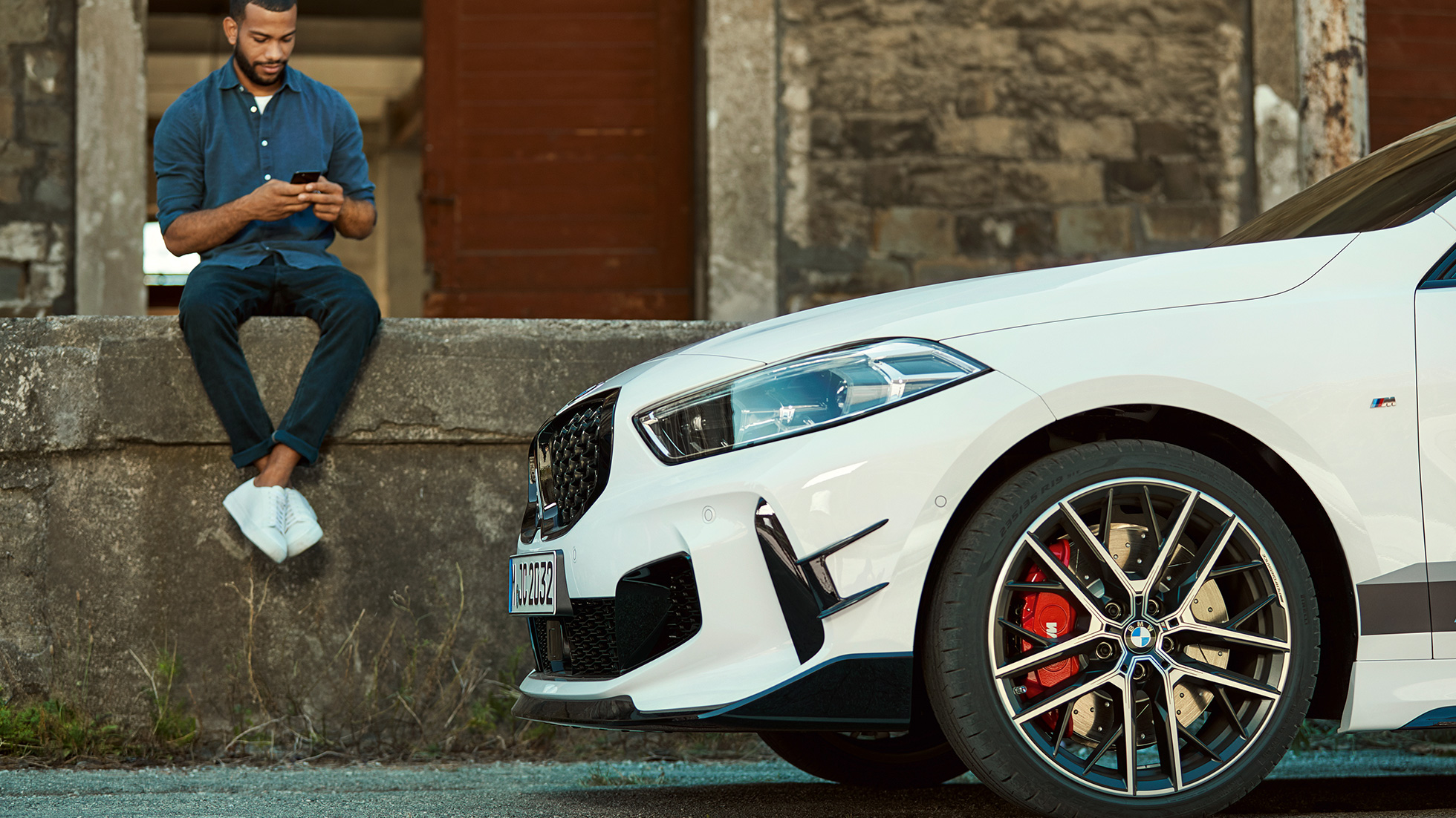 BMW 1. sērija, BMW M135i xDrive, F40, M Performance, priekšpuse BMW 1. sērija, BMW M135i xDrive, F40, M Performance, priekšpuse, tuvplāns