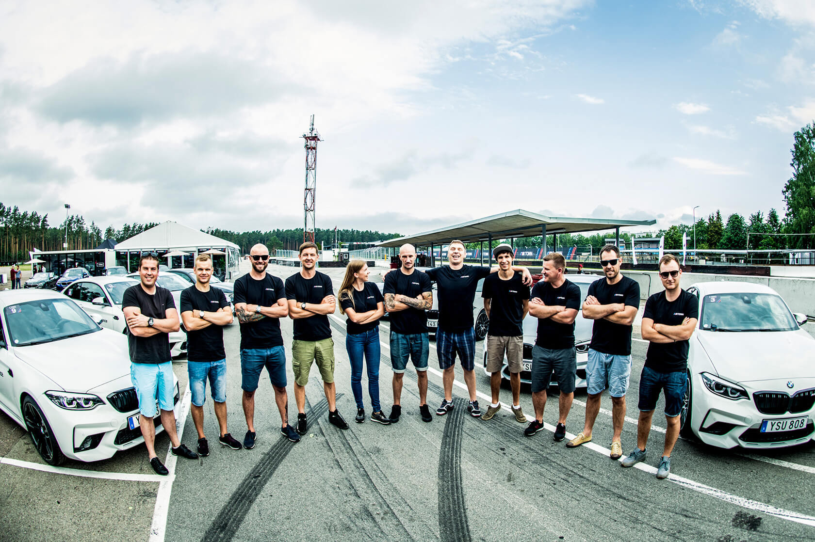 BMW M fani no visas Baltijas izaicina Biķernieku trasi! BMW M fani no visas Baltijas izaicina Biķernieku trasi!