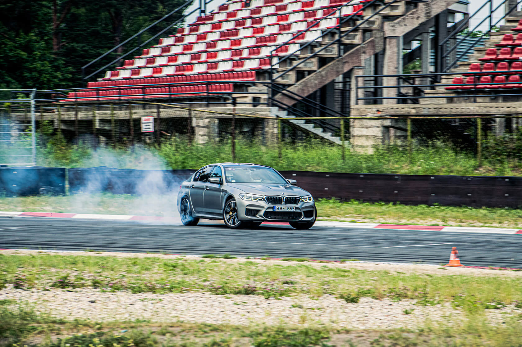 BMW M fani no visas Baltijas izaicina Biķernieku trasi! BMW M fani no visas Baltijas izaicina Biķernieku trasi!