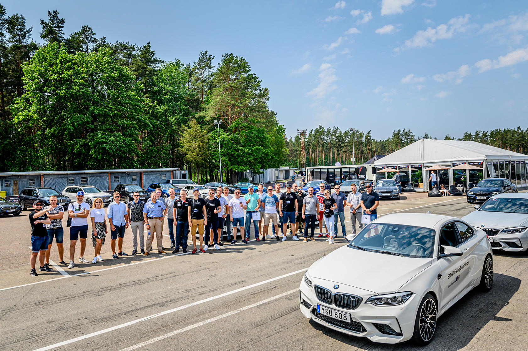 BMW M fani no visas Baltijas izaicina Biķernieku trasi! BMW M fani no visas Baltijas izaicina Biķernieku trasi!