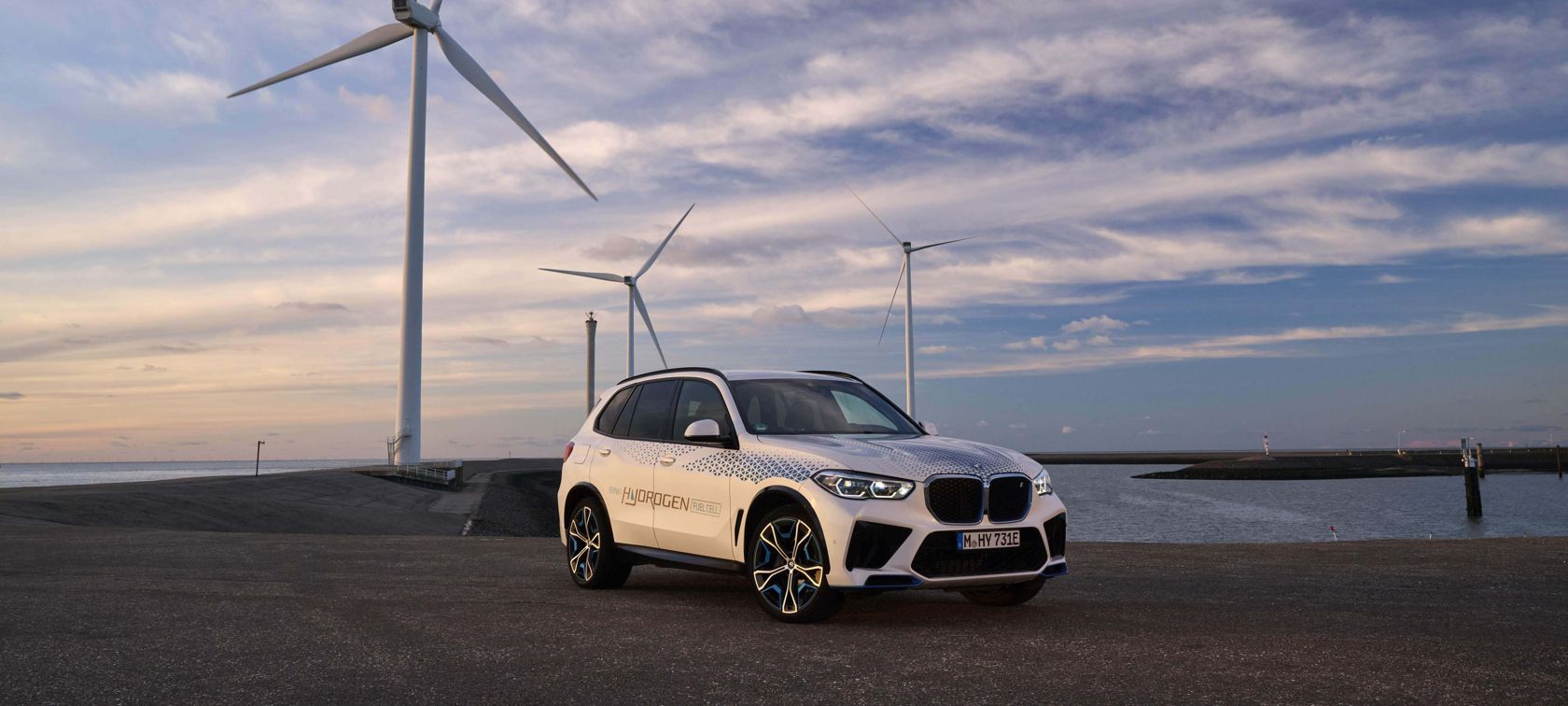 BMW 5. sērijas automobilis uzsāks jaunu ēru BMW 5. sērijas automobilis uzsāks jaunu ēru