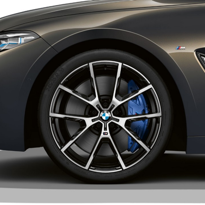 BMW M850i xDrive, metāliskā Dravit Grey krāsā, 20 collu vieglmetāla diski ar Y-spoke 728 M stilu. BMW M850i xDrive, metāliskā Dravit Grey krāsā, 20 collu vieglmetāla diski ar Y-spoke 728 M stilu.