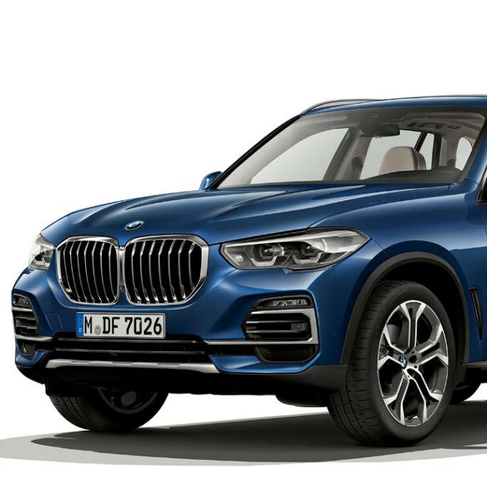 xLine modelis, BMW X5 xDrive40i, G05, 2018, metāliska Phytonic Blue krāsa, trīs ceturtdaļu priekšpuses skats