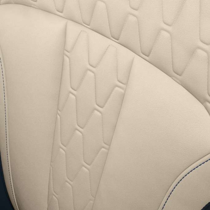BMW X7, Pure Excellence dizaina vieglmetāla diski BMW X7 vieglmetāla disku tuvplāns ar Pure Excellence dizaina elementiem